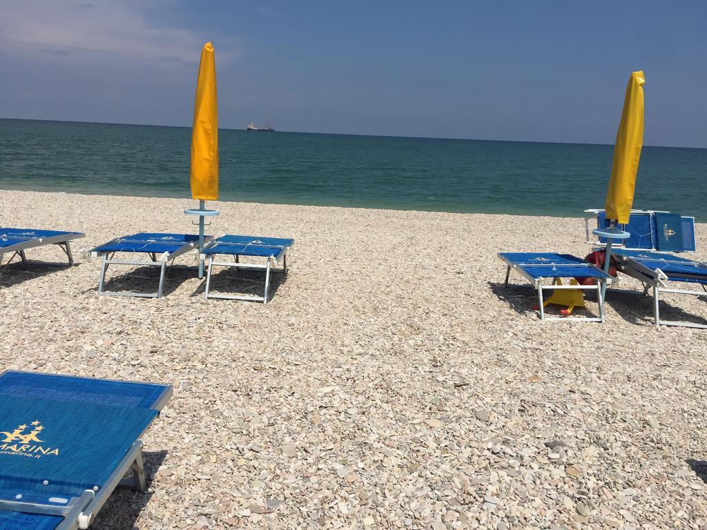 Hotel Marina ファーノ エクステリア 写真