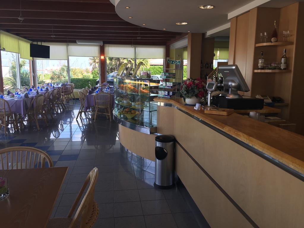 Hotel Marina ファーノ エクステリア 写真