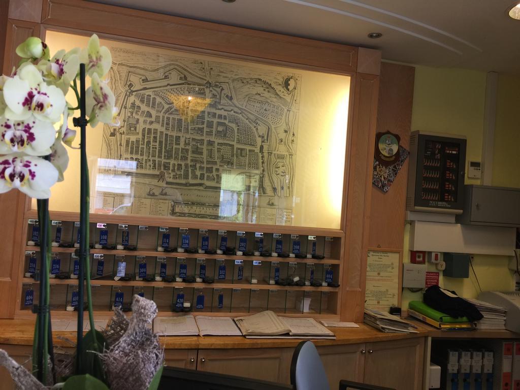 Hotel Marina ファーノ エクステリア 写真