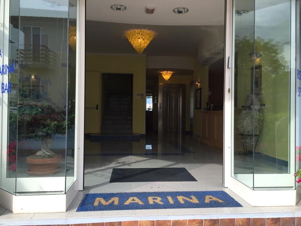 Hotel Marina ファーノ エクステリア 写真